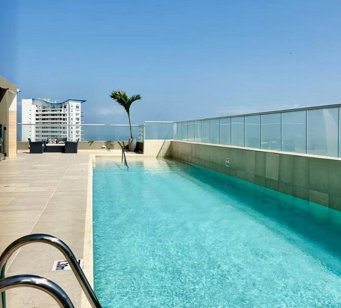 Apartamento Ivory Tide, Sea View, Pool & Coastal Calm *