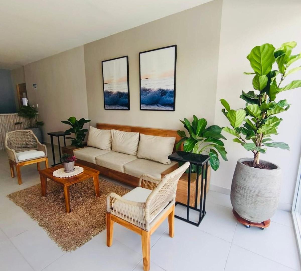 Apartamento Ivory Tide, Sea View, Pool & Coastal Calm *