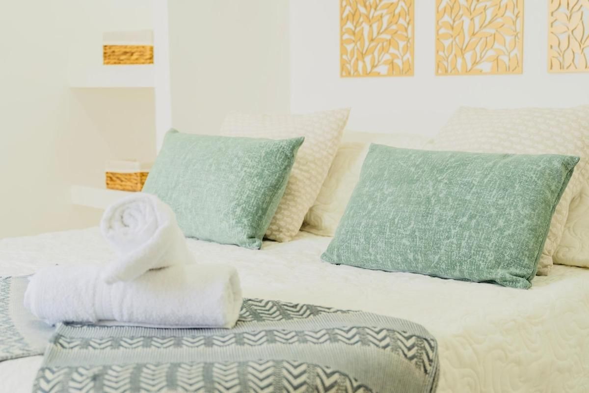 Ivory Tide, Sea View, Pool & Coastal Calm * Cartagena