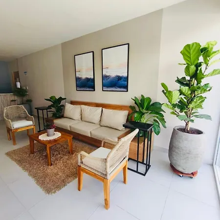 Apartamento Ivory Tide, Sea View, Pool & Coastal Calm *